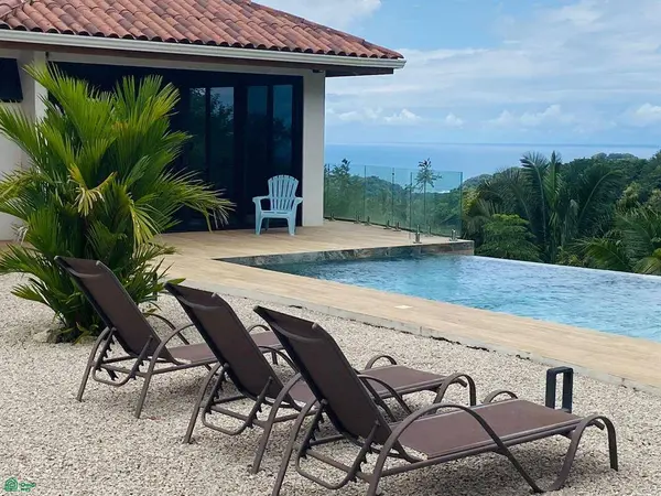 Bocas del Toro, Puerto Carrillo, Guanacaste 51103