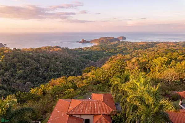 Casa Monos | Ventanas del Mar, Puerto Carrillo, Guanacaste 51103