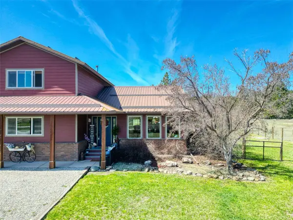 132 Lone Fox TRL, Kalispell, MT 59901