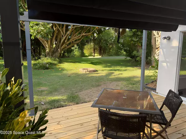 313 Evergreen ST NE, Palm Bay, FL 32907