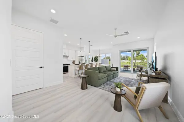 1330 Windchime LN, Melbourne, FL 32935