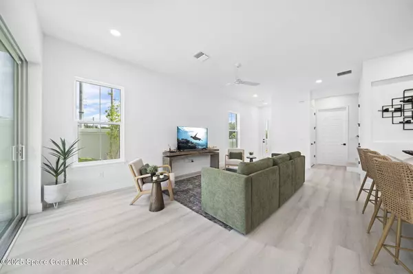 1340 Windchime LN, Melbourne, FL 32935