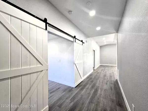 2264 Bayhill DR, Melbourne, FL 32940