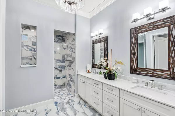 8919 Shoreline AVE, Melbourne, FL 32940