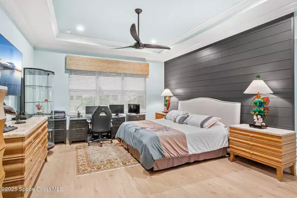 8919 Shoreline AVE, Melbourne, FL 32940