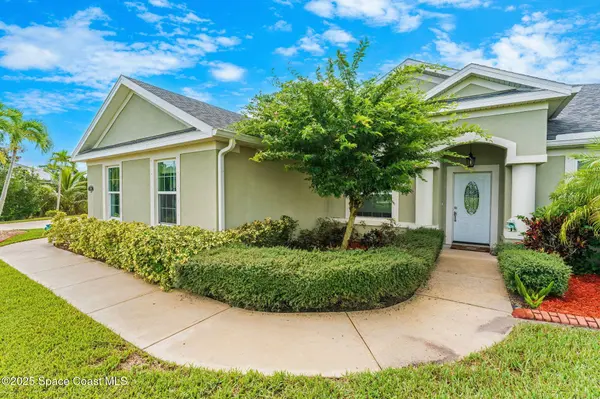 4009 Gardenwood CIR, Grant, FL 32949