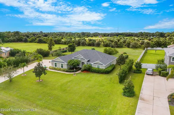 4009 Gardenwood CIR, Grant, FL 32949