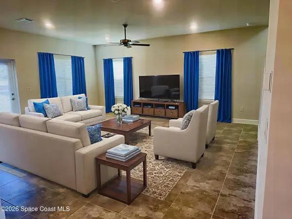 1092 Canfield CIR SE, Palm Bay, FL 32909