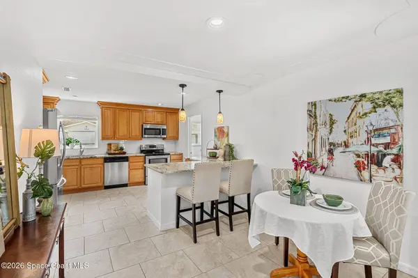 135 Oakledge DR, Rockledge, FL 32955