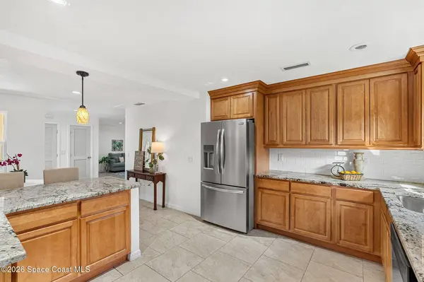 135 Oakledge DR, Rockledge, FL 32955