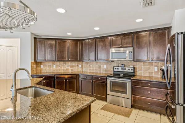 220 Bellamy TRL, Sebastian, FL 32958