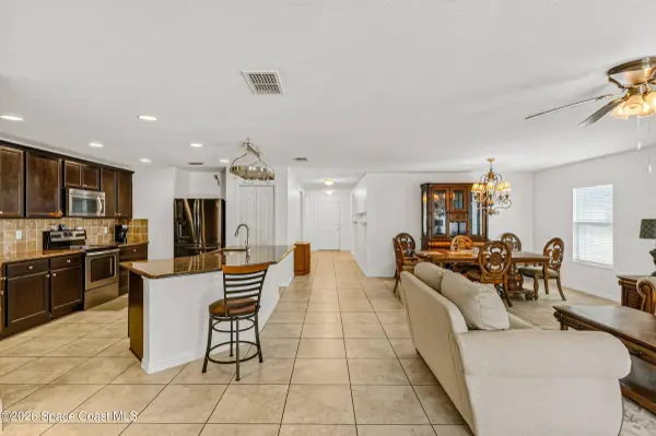 220 Bellamy TRL, Sebastian, FL 32958