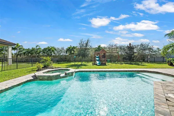 906 Casa Dolce Casa CIR, Rockledge, FL 32955