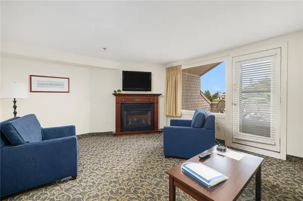 65 Ridge RD #T21/W23, Newport, RI 02840