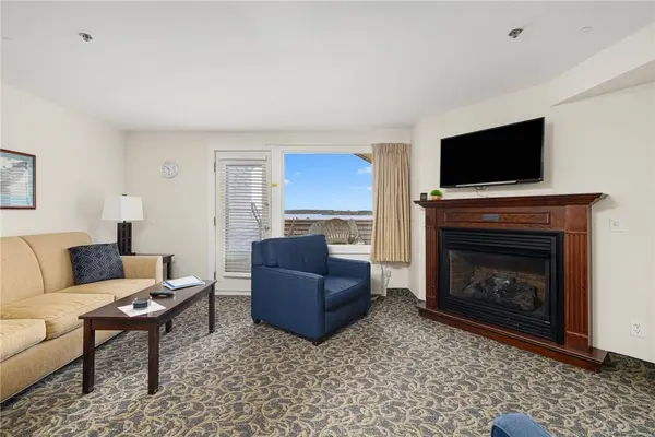 65 Ridge RD #T11/W38, Newport, RI 02840