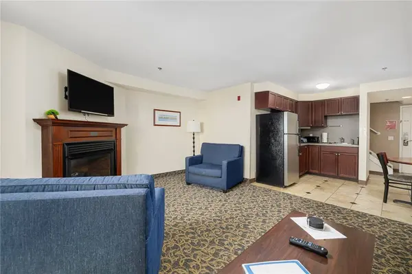 65 Ridge RD #T11/W38, Newport, RI 02840