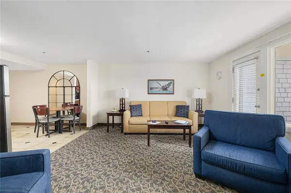 65 Ridge RD #T11/W38, Newport, RI 02840