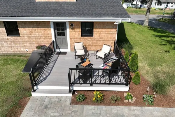 34 Lincoln Ave, Bourne, MA 02532