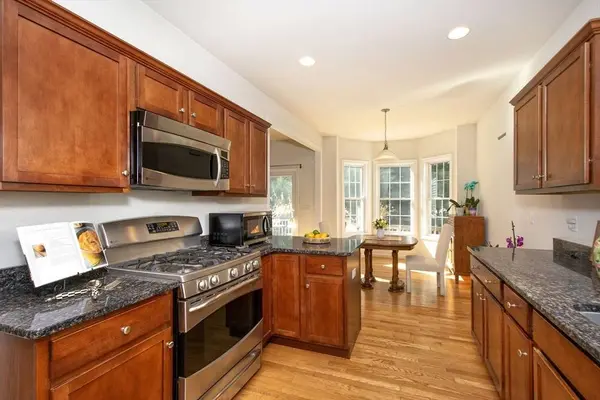 28 Picket Fence, Plymouth, MA 02360