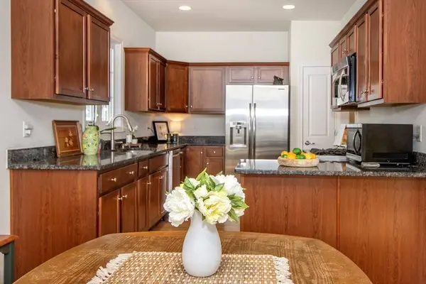 28 Picket Fence, Plymouth, MA 02360
