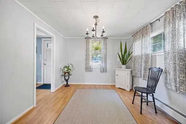 10 Cleveland Ave, Wareham, MA 02532