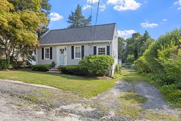10 Cleveland Ave, Wareham, MA 02532
