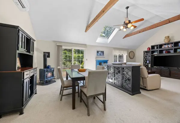 18 Pleasant Wood Dr, Sandwich, MA 02563