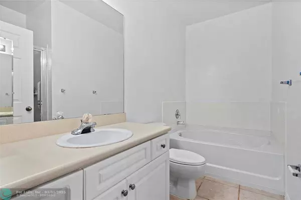 2258 57th Cir #2258, Vero Beach, FL 32966