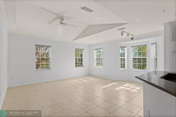 2258 57th Cir #2258, Vero Beach, FL 32966