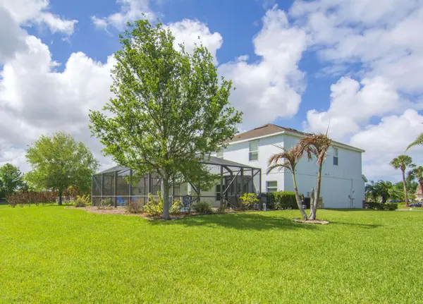 655 VALENCIA CIR SW, Vero Beach, FL 32968