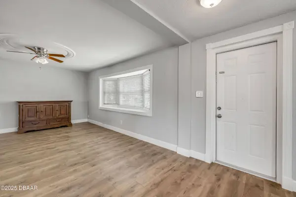 1607 INDIA PALM DR, Edgewater, FL 32132