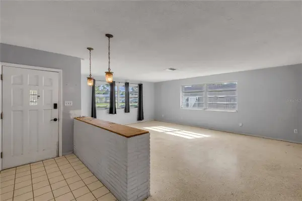 913 VALENCIA RD, South Daytona, FL 32119