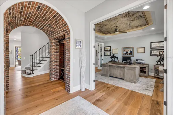 1212 COMMODORE DR, New Smyrna Beach, FL 32168