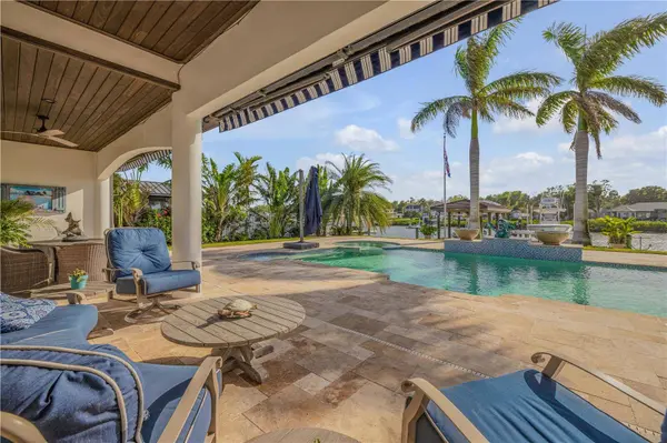 1212 COMMODORE DR, New Smyrna Beach, FL 32168