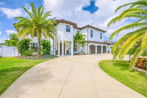 1212 COMMODORE DR, New Smyrna Beach, FL 32168