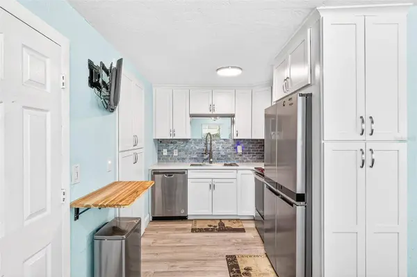 7 RIVER DR, Ormond Beach, FL 32176