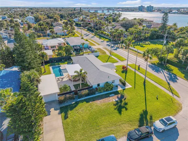 905 N PENINSULA AVE, New Smyrna Beach, FL 32169