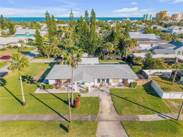 905 N PENINSULA AVE, New Smyrna Beach, FL 32169