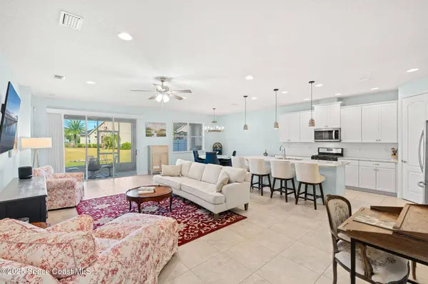 2646 Spur DR, Melbourne, FL 32940