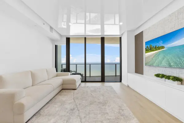 1116 N Ocean BLVD #904, Pompano Beach, FL 33062