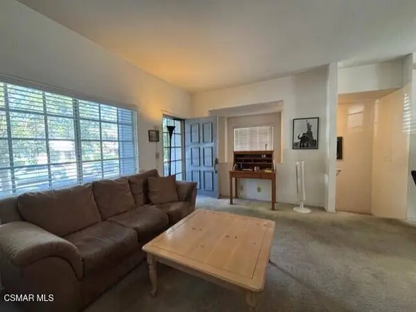 7430 Corbin Avenue #19, Reseda, CA 91335