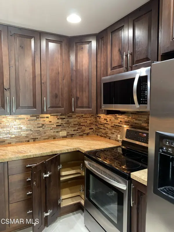 1242 Landsburn Circle, Westlake Village, CA 91361