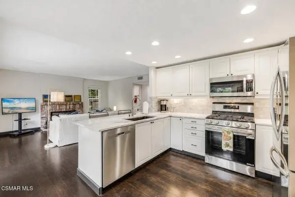 2229 Meadowside Drive, Thousand Oaks, CA 91362