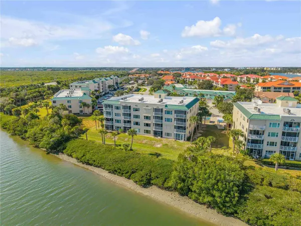 426 BOUCHELLE DR #202, New Smyrna Beach, FL 32169