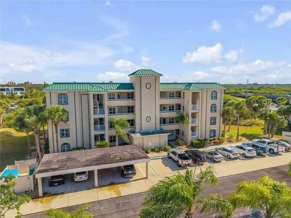 426 BOUCHELLE DR #202, New Smyrna Beach, FL 32169