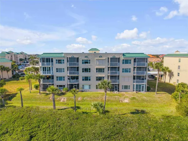 426 BOUCHELLE DR #202, New Smyrna Beach, FL 32169