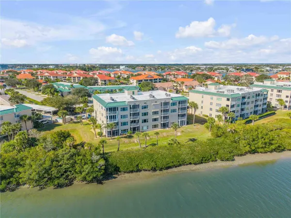 426 BOUCHELLE DR #202, New Smyrna Beach, FL 32169