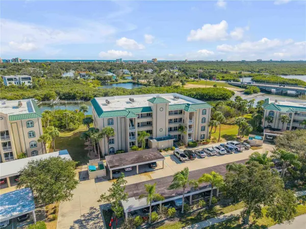 426 BOUCHELLE DR #202, New Smyrna Beach, FL 32169