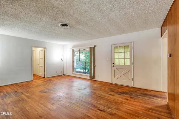 3942 Los Olivos LN, Glendale, CA 91214