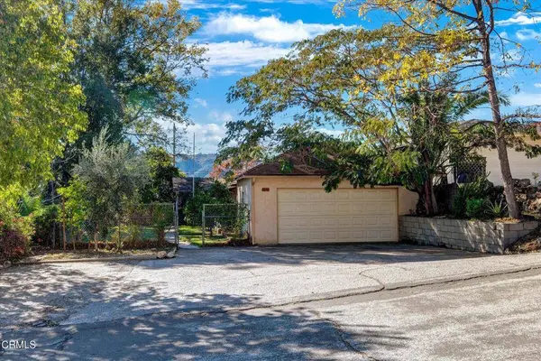 3942 Los Olivos LN, Glendale, CA 91214